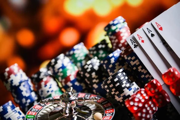 Dragon Hatch live-dealer table on kembarjp showing dealer, cards, and bet interface